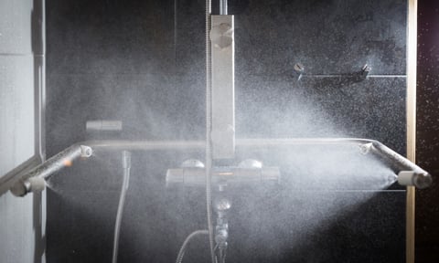 Amandan kylmäsumusuihku - resize